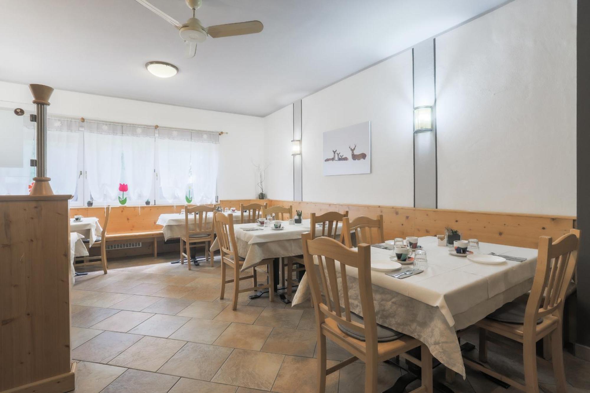 Albergo Gasthof Salurn Zimmer foto